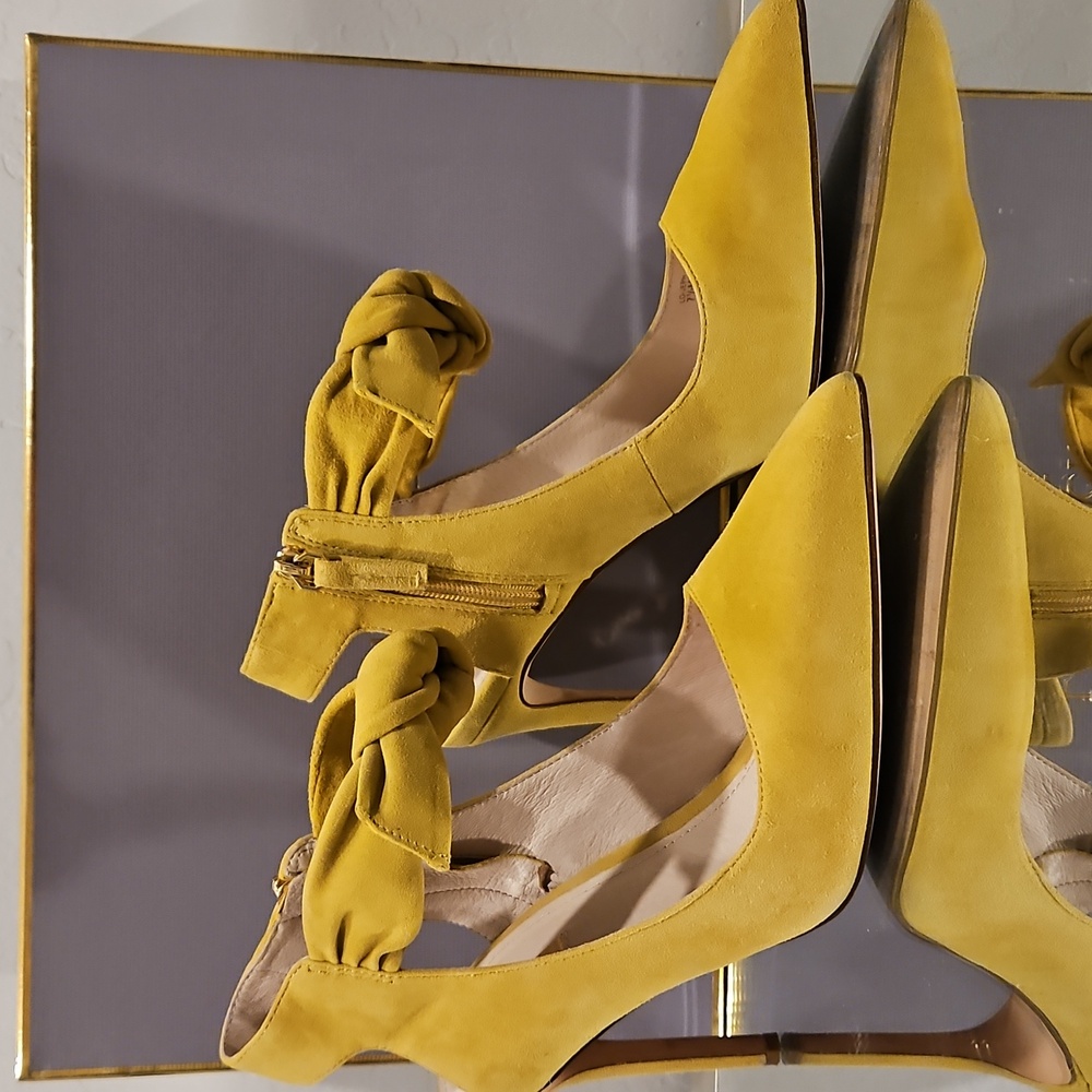 Louise et Cie Yellow Suede Women's Heels - Picture 2 of 4